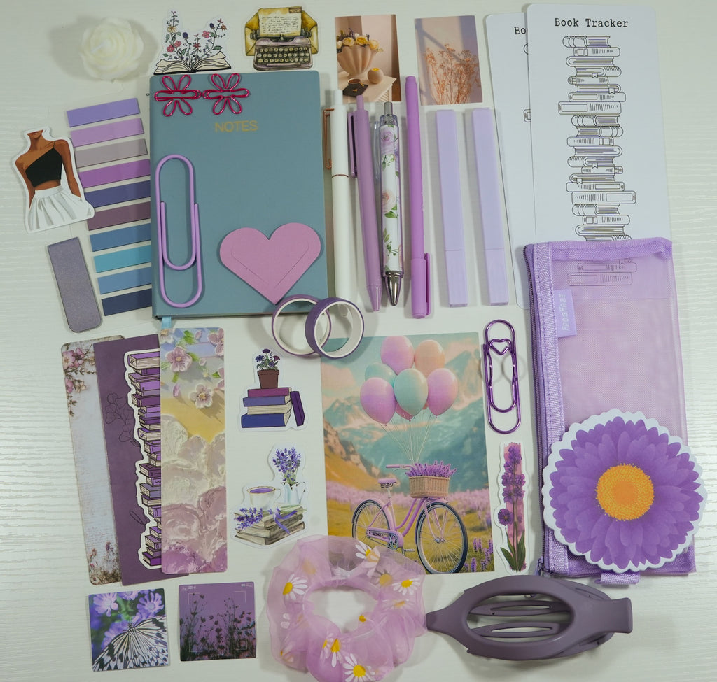 💜 Lavender Chapters – Cozy Stationery Gift Box