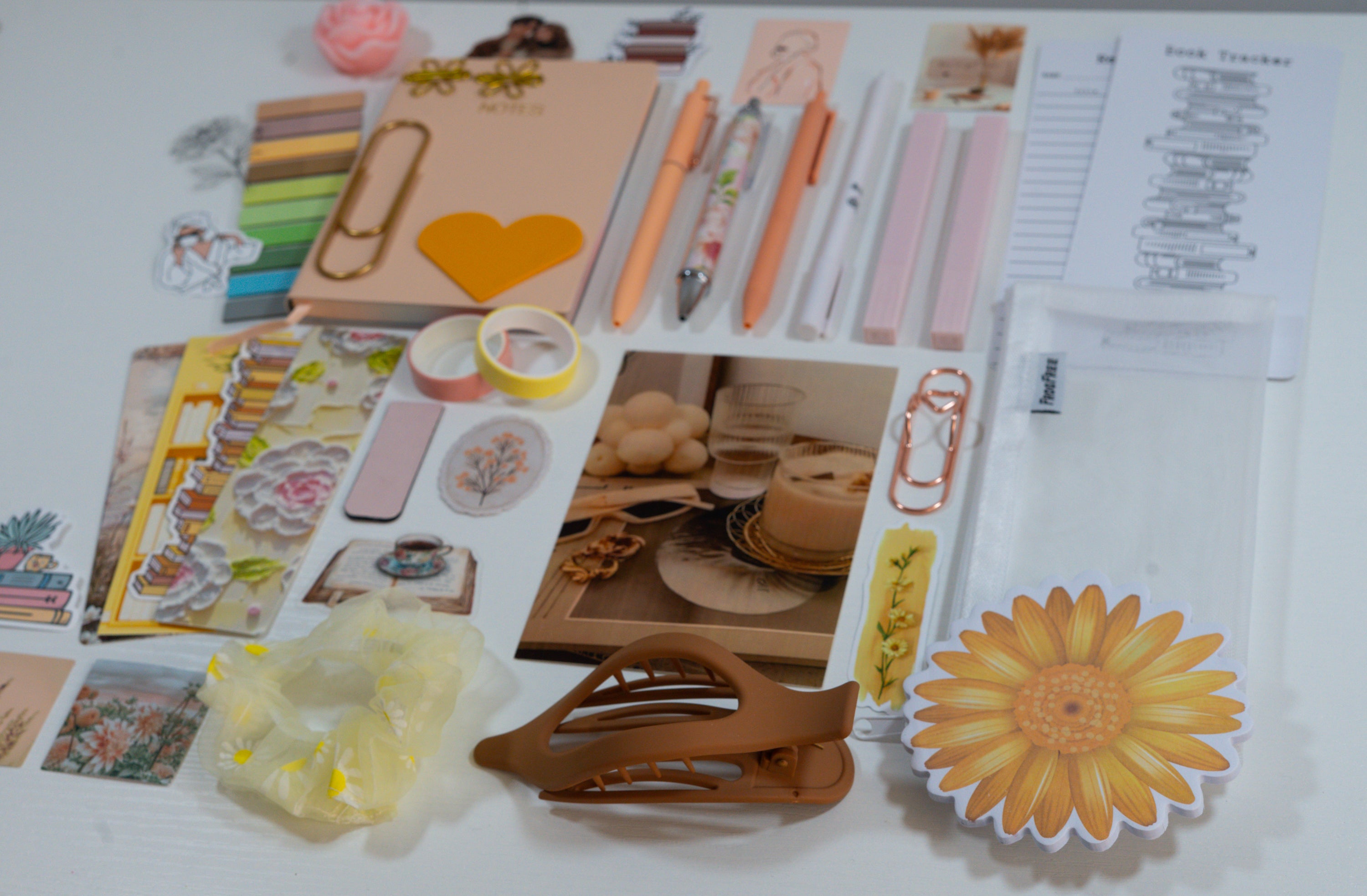 🧡 Sunset Chapters – Cozy Stationery Gift Box