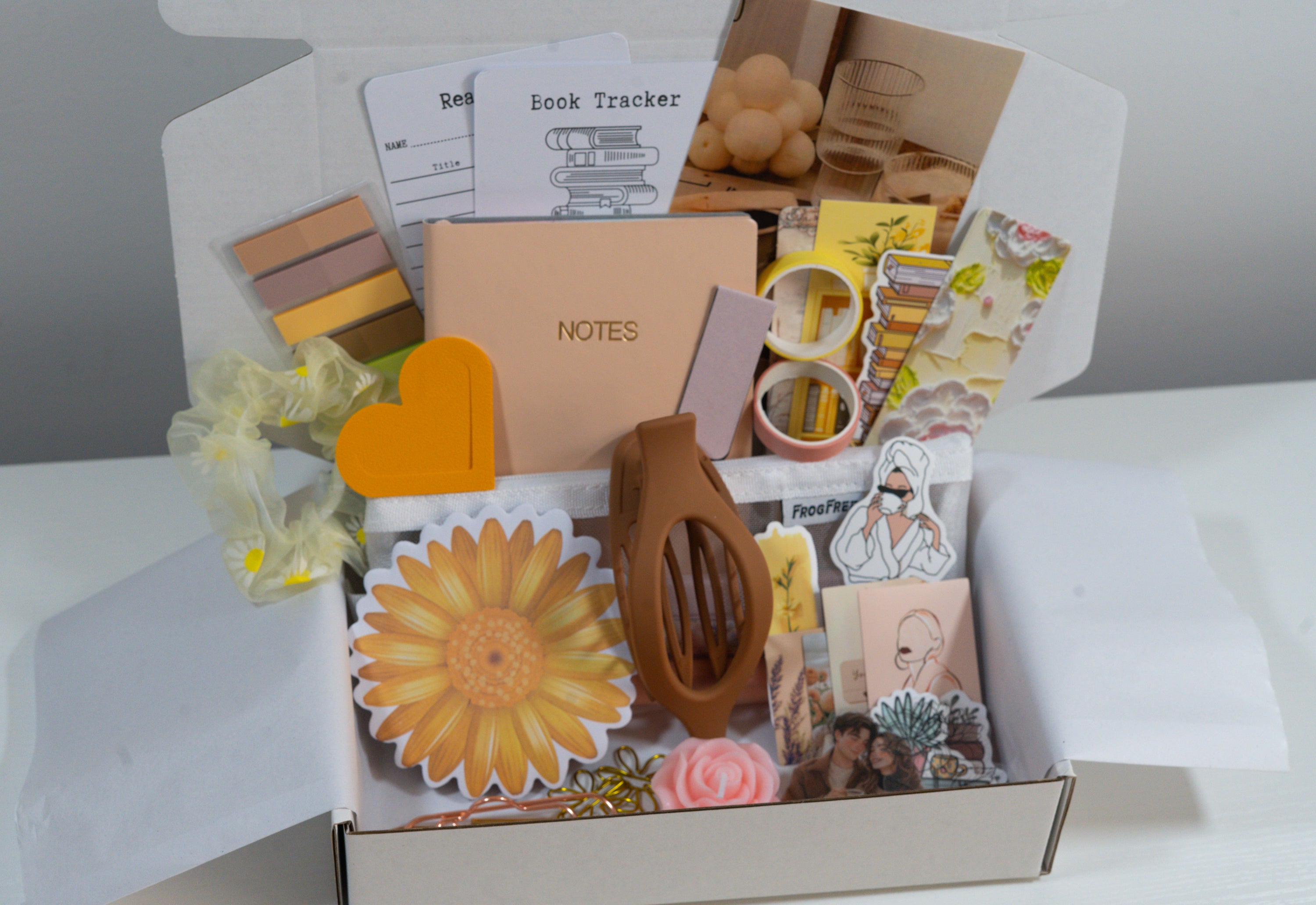 🧡 Sunset Chapters – Cozy Stationery Gift Box