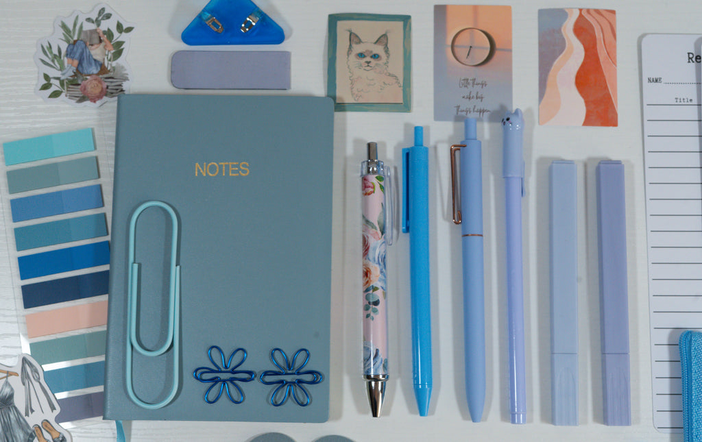 💙 Coastal Chapters – Cozy Stationery Gift Box