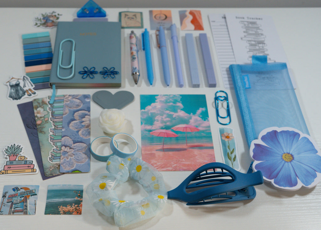💙 Coastal Chapters – Cozy Stationery Gift Box