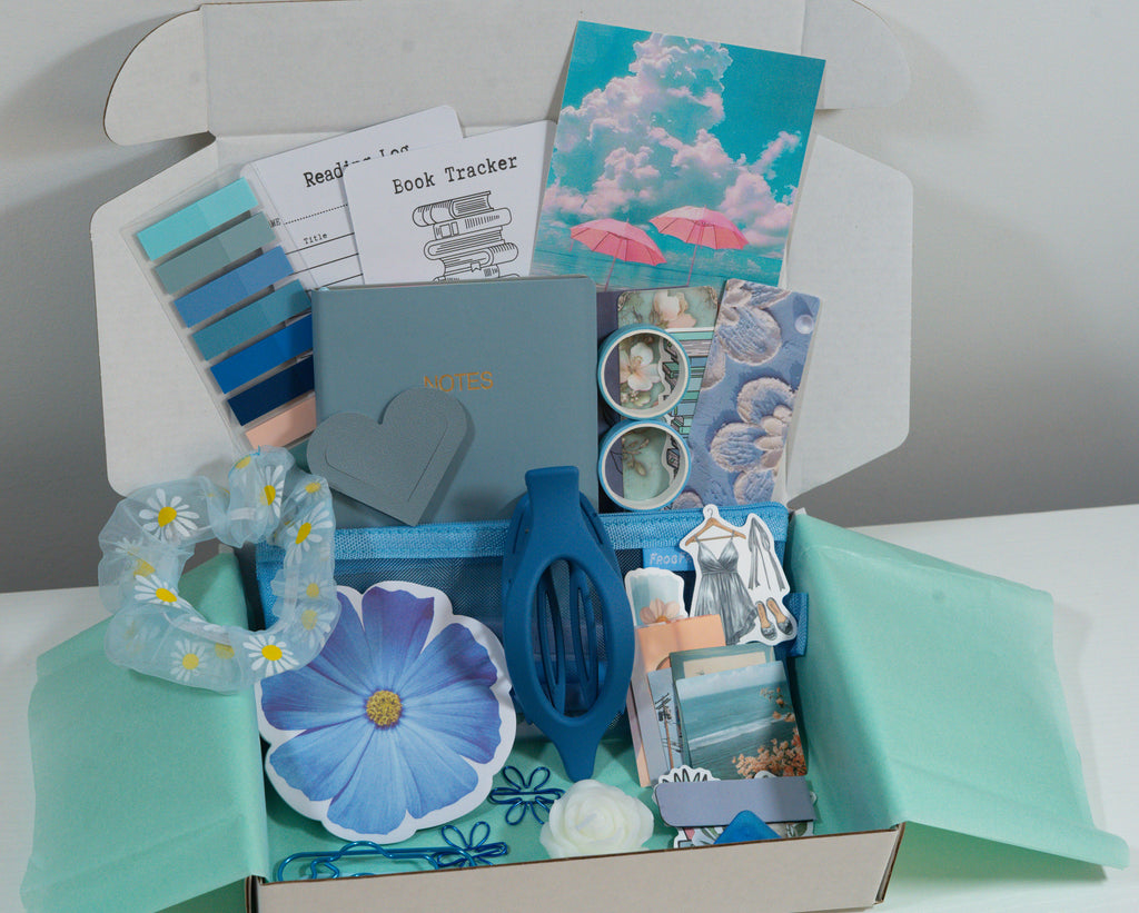 💙 Coastal Chapters – Cozy Stationery Gift Box