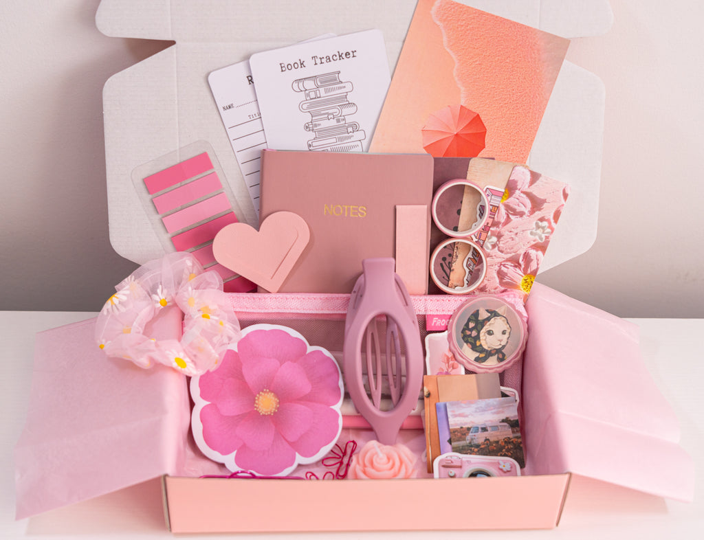 🩷 Pink Chapters – Cozy Stationery Gift Box