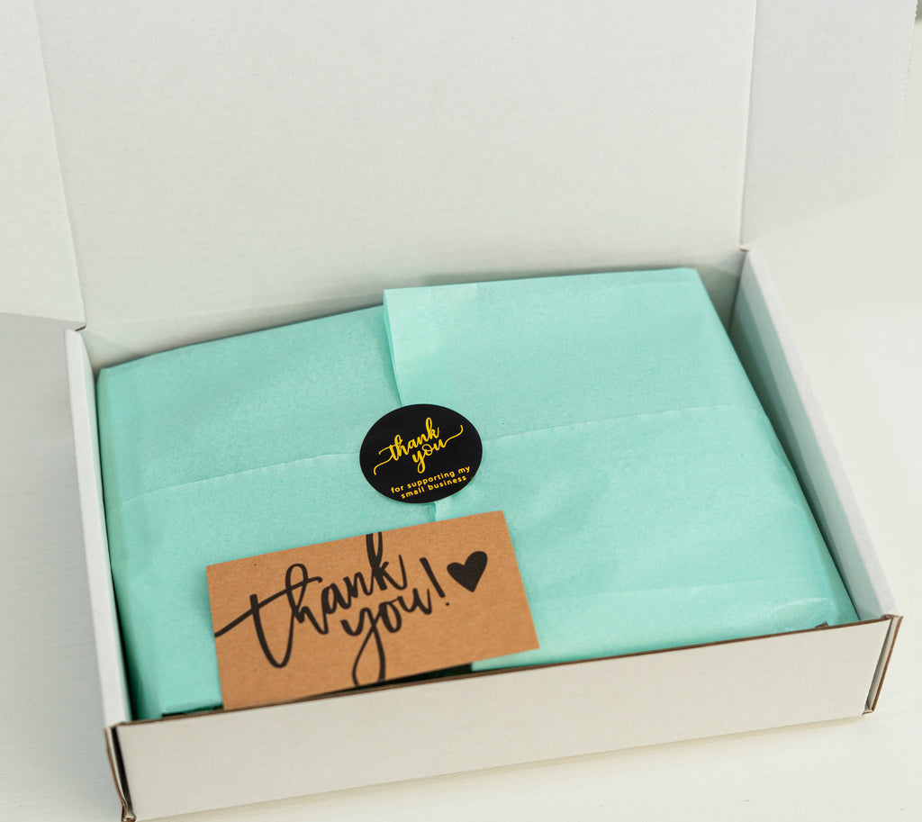 💚 Forest Chapters – Cozy Stationery Gift Box