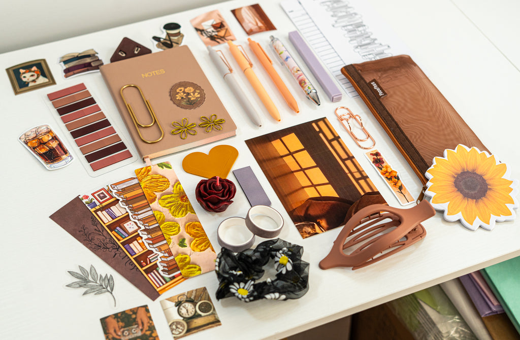 🤎 Autumn Chapters – Cozy Stationery Gift Box