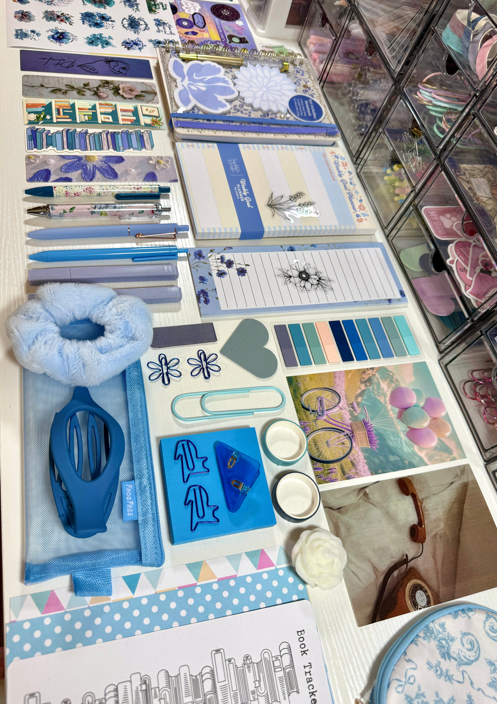 💙 Blue Chapters – Cozy Stationery Gift Box