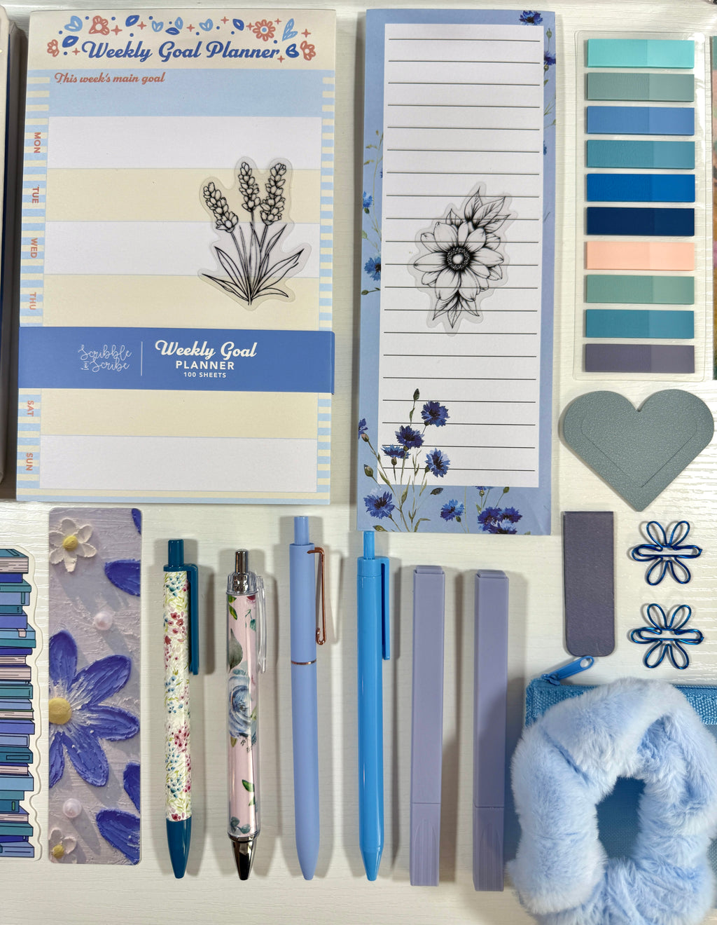 💙 Blue Chapters – Cozy Stationery Gift Box